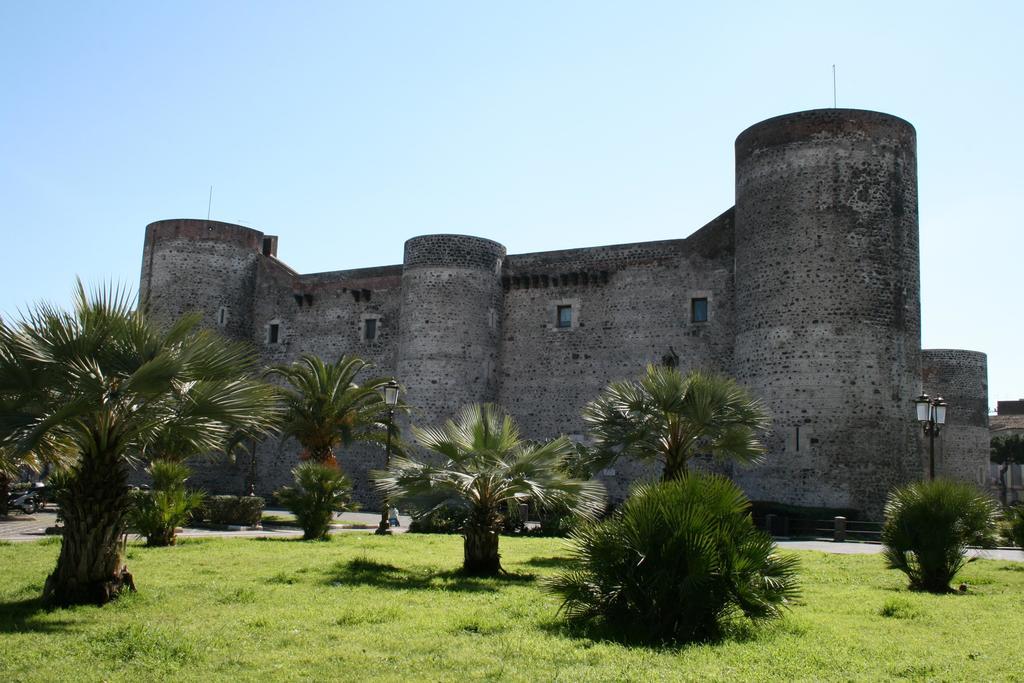 New Rubik'S Castle Hotel Catania Luaran gambar